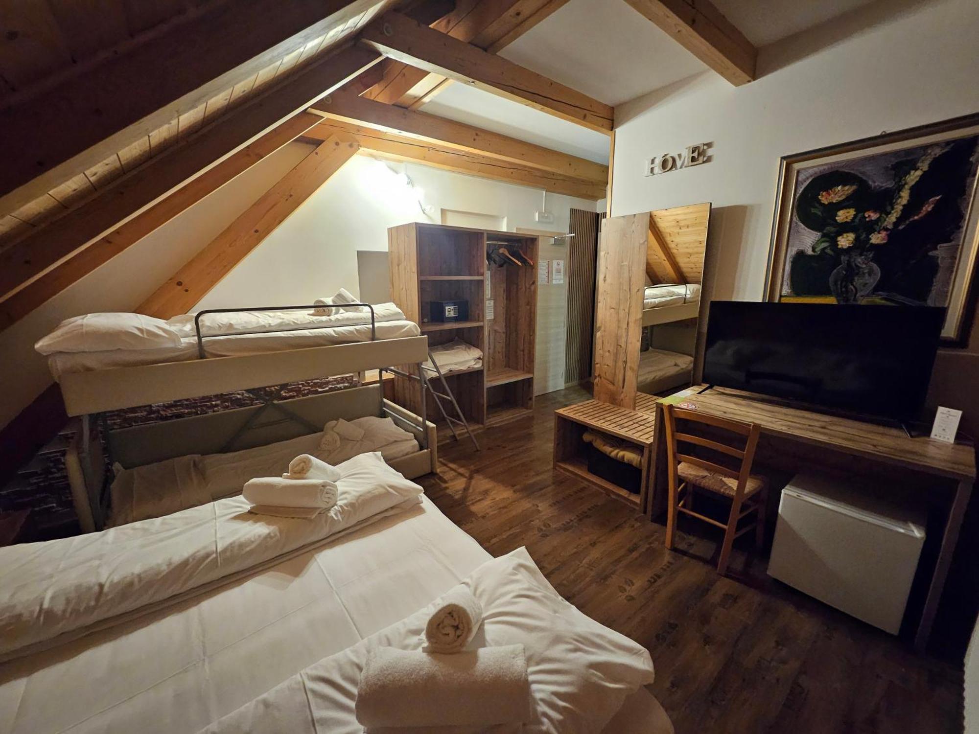 Hotel Tarvisio Four Seasons Esterno foto